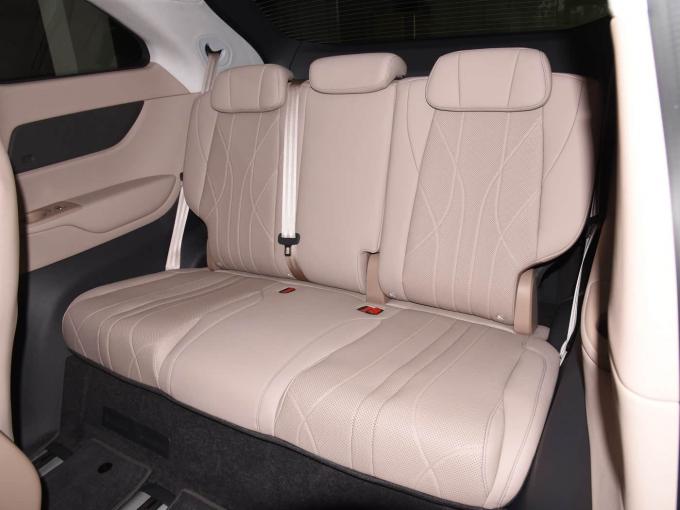 الطاقة الجديدة النقية ODM السيارة الكهربائية Xpeng X9 النموذج الفضائي الكبير MPV EV سيارة جديدة 3