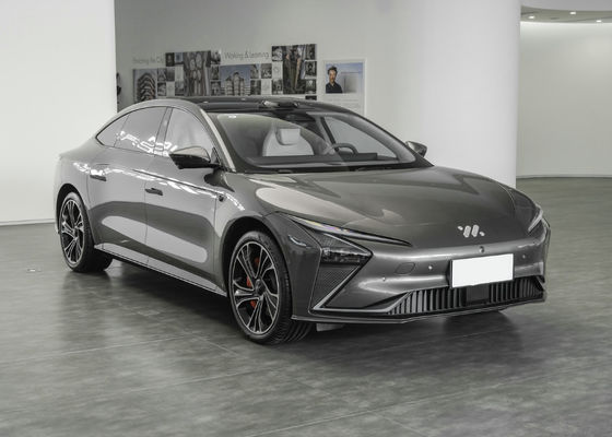 السيارات الذكية الرياضية IM السيارة الكهربائية IM L7 675Km EV Sedan 2023 سيارة جديدة