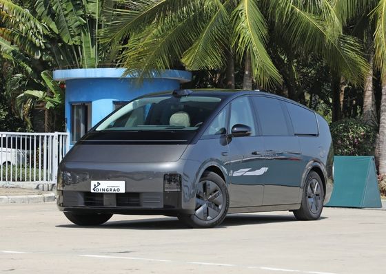 المنتج الشخصي للبالغين ليشيانغ سيارة كهربائية كبيرة 5 مقاعد MPV Auto Pure New Energy EV Car
