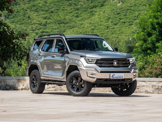 شحن سريع 5 مقاعد 2.0T خزان 400 SUV رياضة ذكية سوداء حمراء الداخلية 385Nm عزم 5 باب