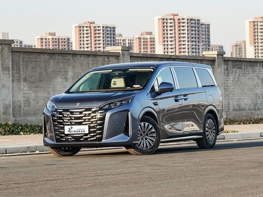 أحدث سيارة BYD Xia MPV الجديدة للطاقة الهجينة بالبنزين والوقود 1.5T الهجينة EV